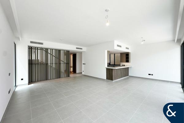 Internal Unit| Open Kitchen| Viewable Today